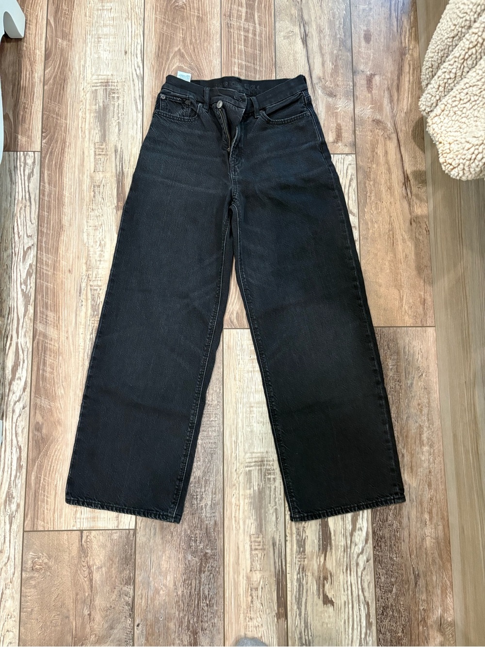 American Eagle Outfitters Curvy Super High-Rise Baggy Straight Jean